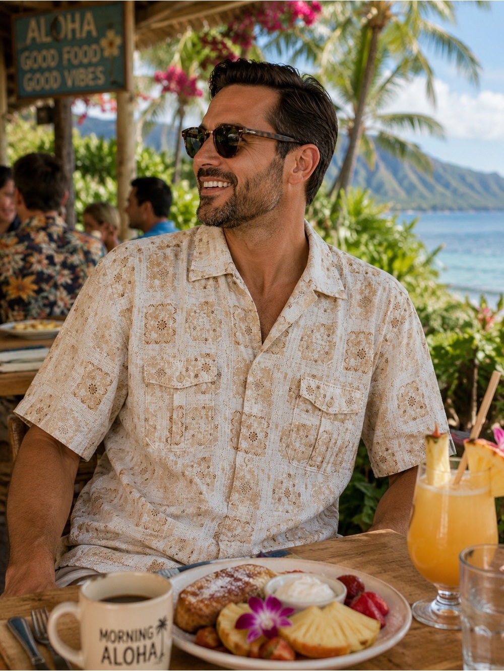 Tommy Bahama Early Vintage Resort Shirt Men’s Large Beige Tropical Camp Shirt